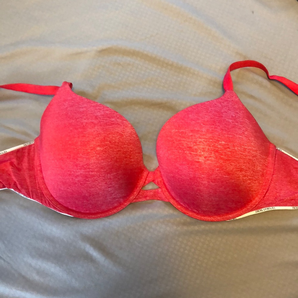 Victoria’s Secret 36DD Padded Perfect Coverage Bra
